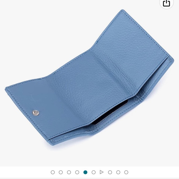 Yocipa small leather wallet for women . New in box. Retail 27 - Picture 5 of 9